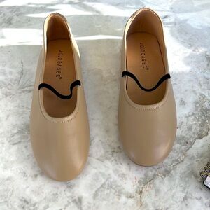 Brand new ballet flats